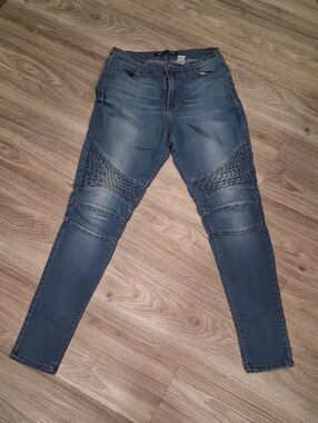 Fashion Nova Blue Moto Skinny Jeans - Ribbed Knee Detail